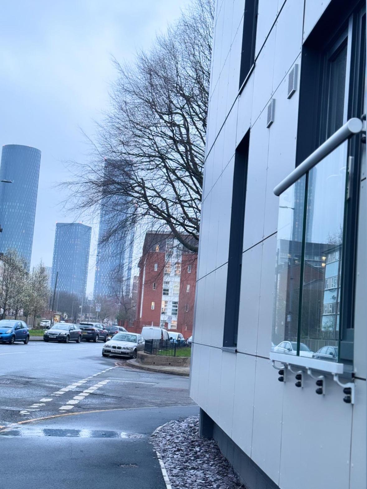 Luxury 2 Bedroom Apartment In Manchester City Centre - Free Parking Exterior photo