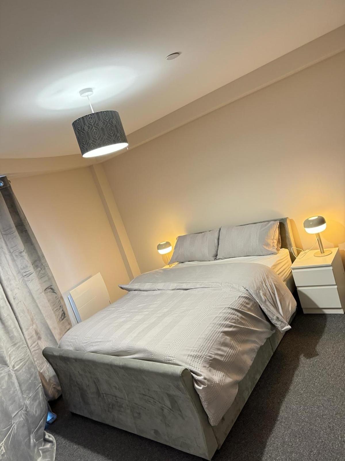 Luxury 2 Bedroom Apartment In Manchester City Centre - Free Parking Exterior photo